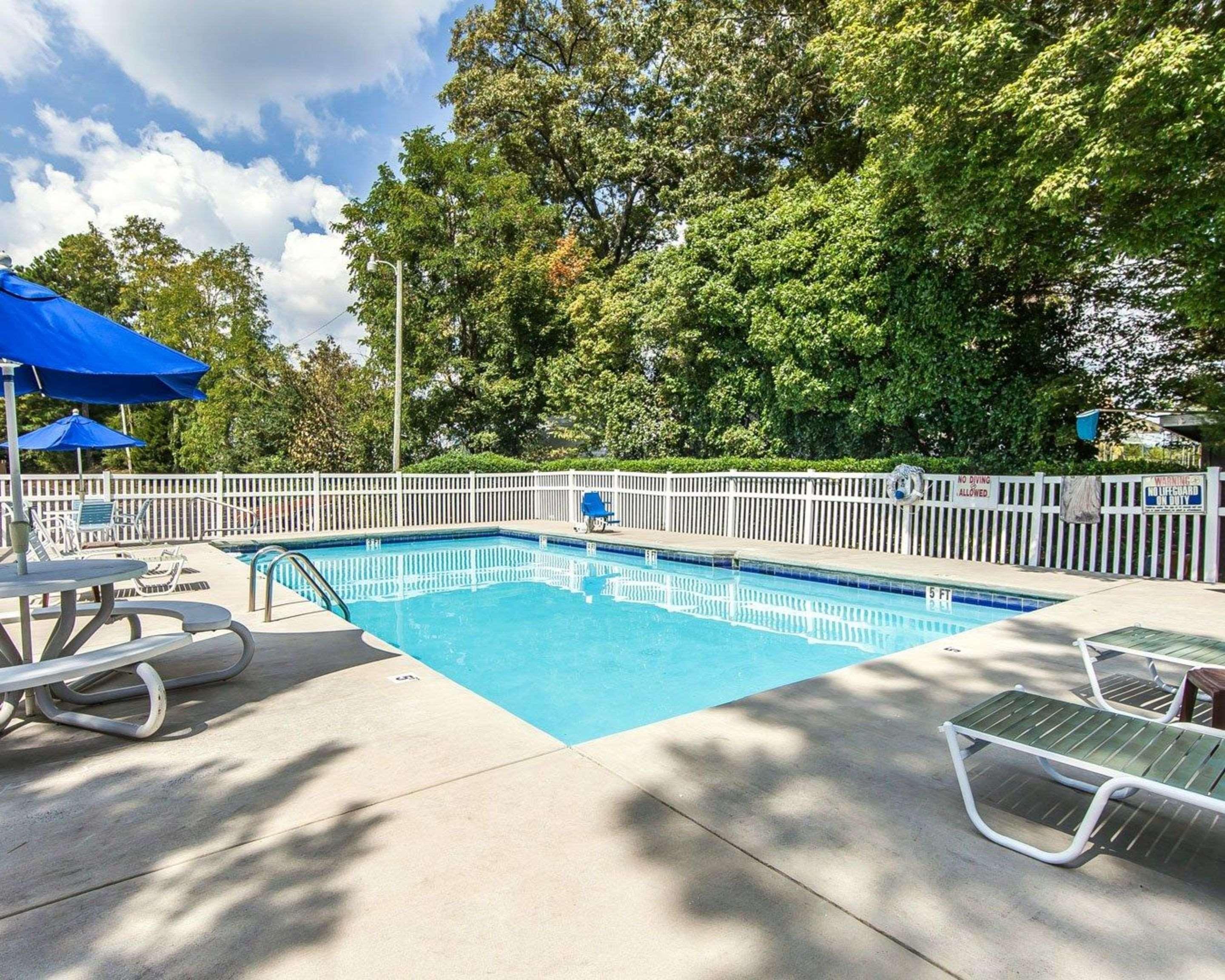 Econo Lodge Cleveland Eksteriør bilde