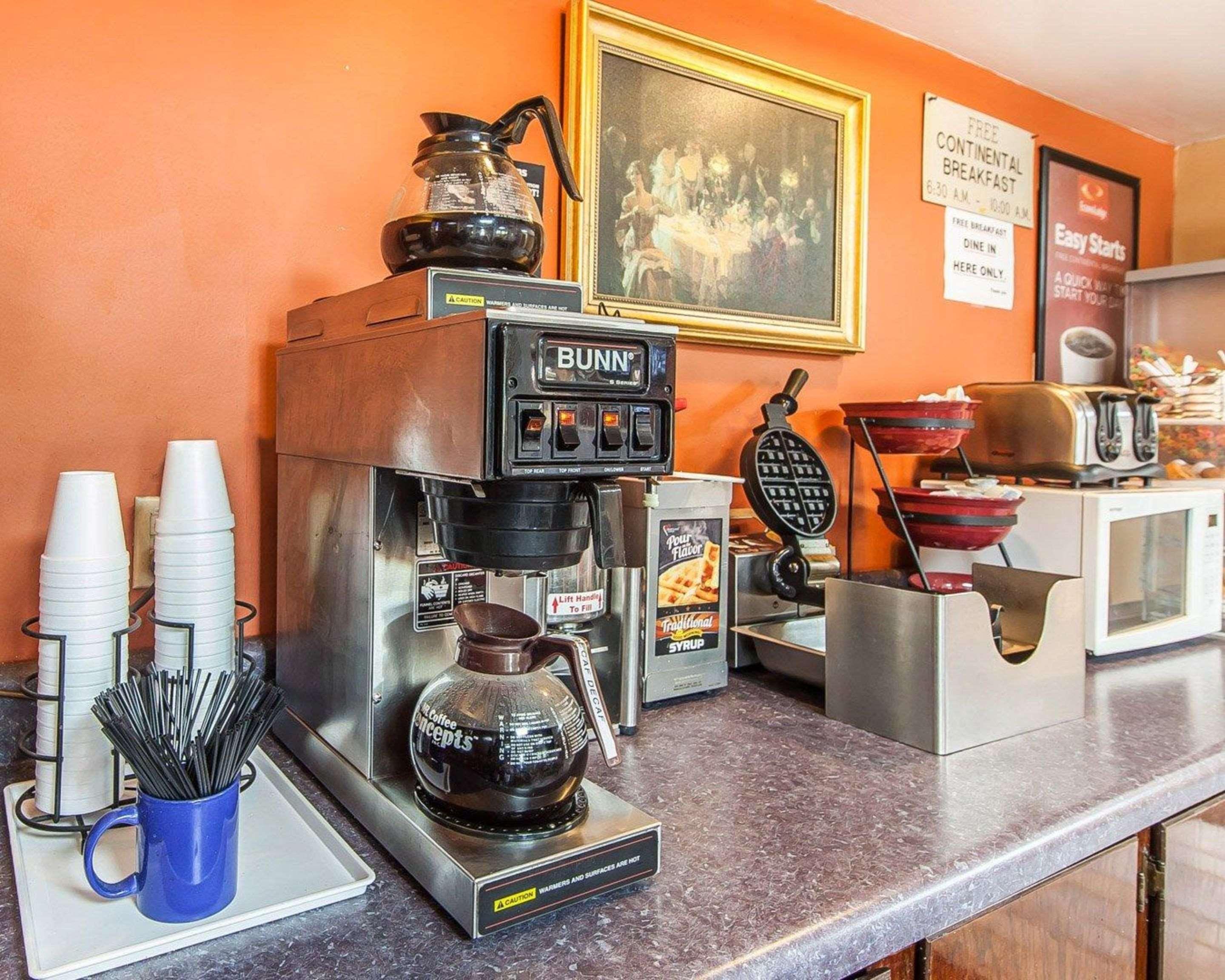 Econo Lodge Cleveland Eksteriør bilde